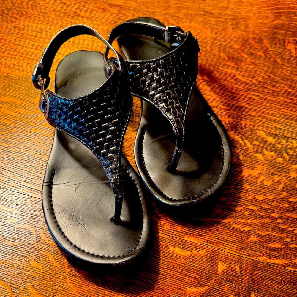 Elegant Black Woven Sandals